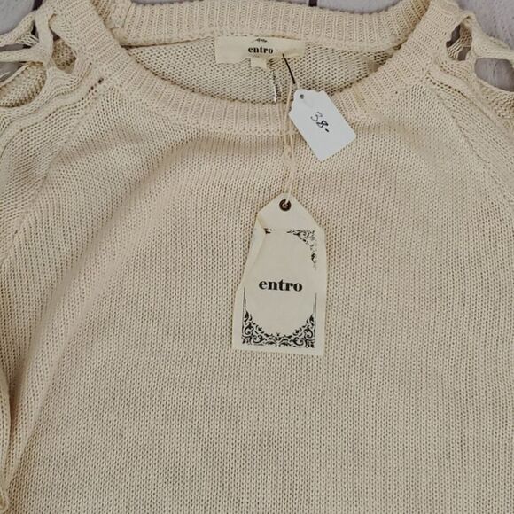 Entro, Cream Cut Out L/S Sweater, NWT-M - Picture 7 of 7